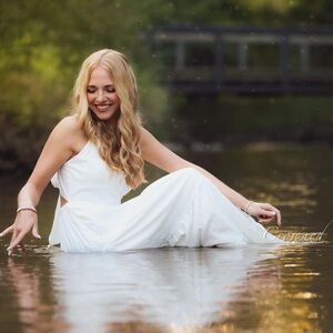 Meet your Posher, Brooke